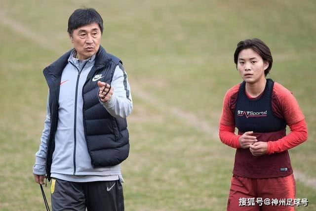 一张11年前的草图预示未来手机的可能性
